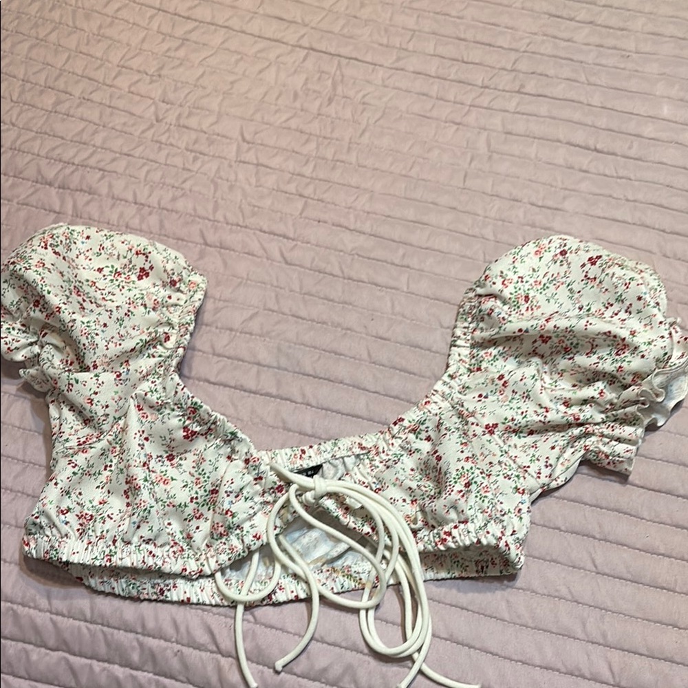 SHEIN White Floral Crop Top
